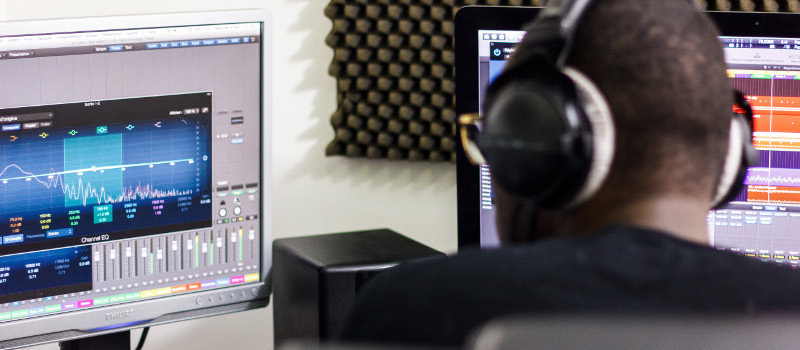 Au studio, mixage